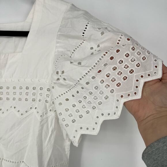 Nicole Miller Artelier White Eyelet Zigzag Edged Button Up Blouse Women's Small - Picture 6 of 9